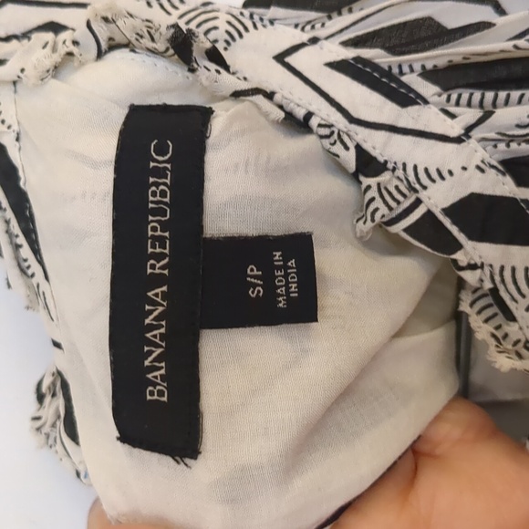 *3/$25 Banana Republic Blk/wht print summer sheath dress with tie backs - Picture 4 of 6